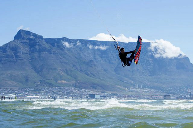 Наиболее престижные соревнования кайтсерферов - Red Bull King of the Air