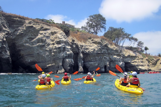 Каякинг в пещере La Jolla Caves (Калифорния)